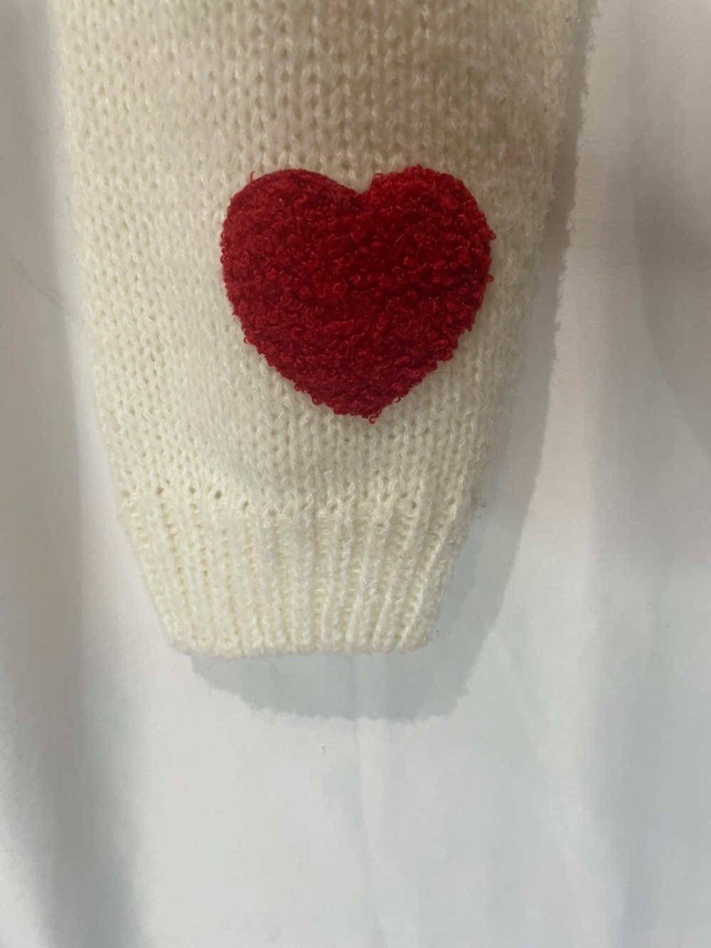 Cream V-Neck Cardigan with Red Heart Appliqués - Picture 6 of 7